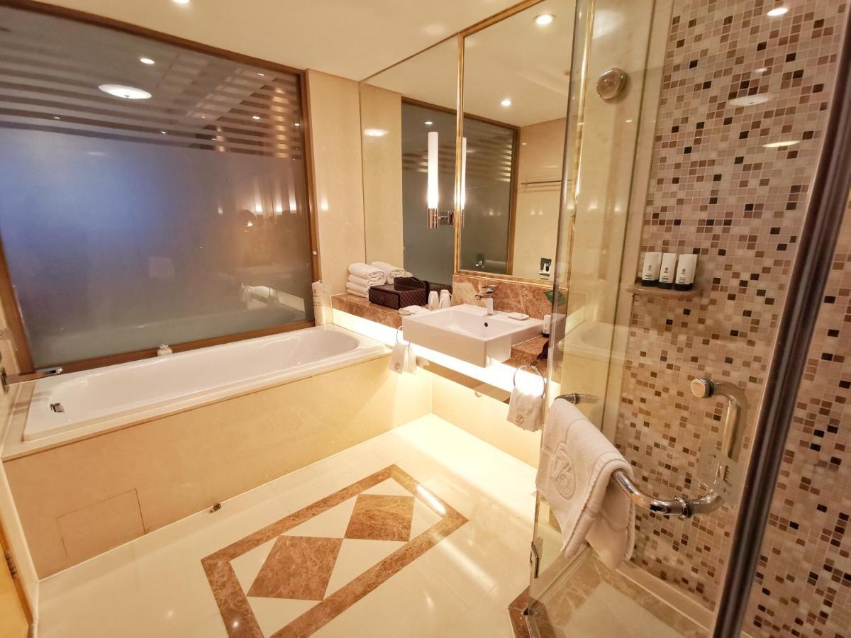 Beijing Lijingwan International Hotel Chaoyang  Exterior photo