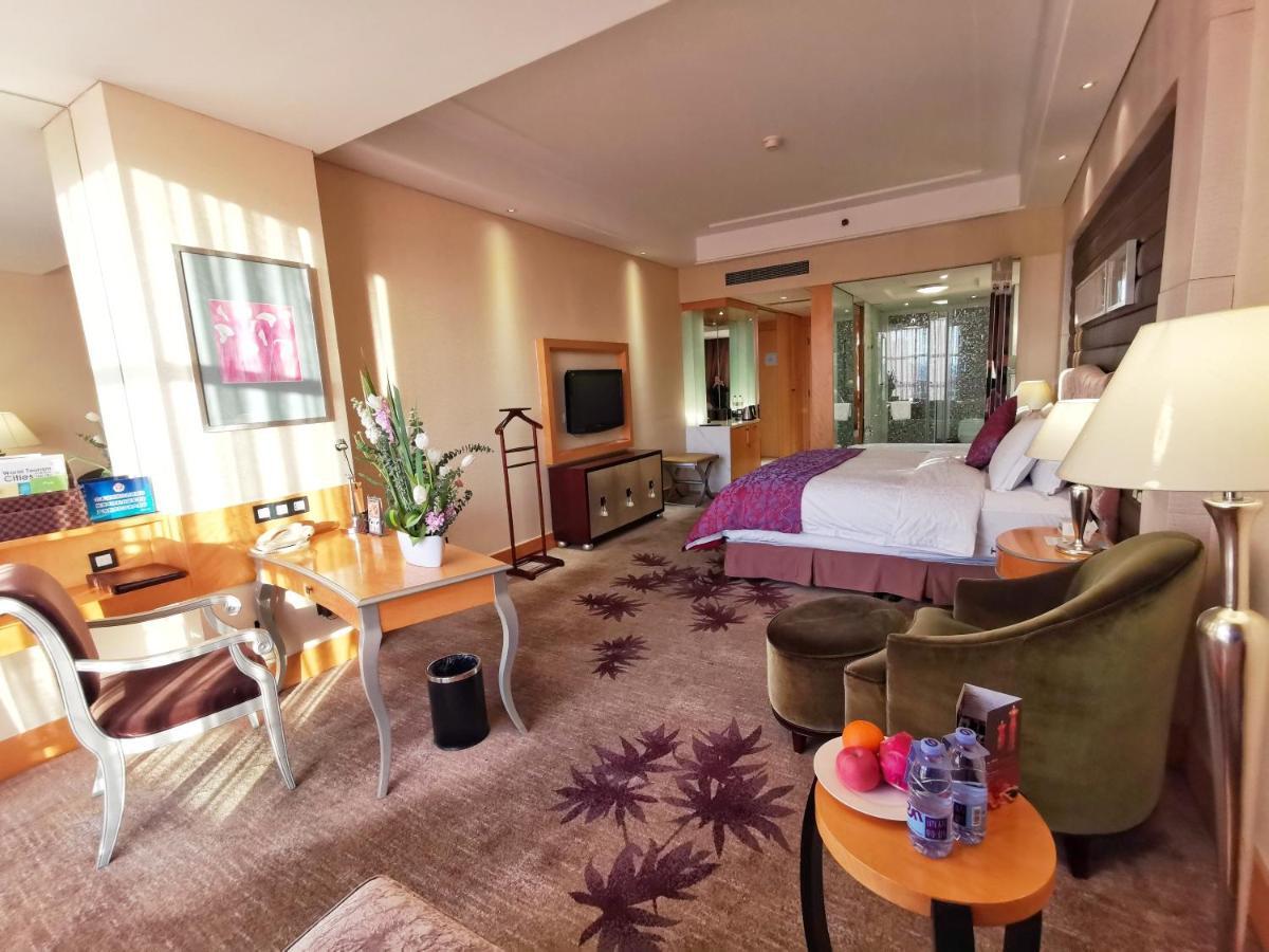 Beijing Lijingwan International Hotel Chaoyang  Exterior photo